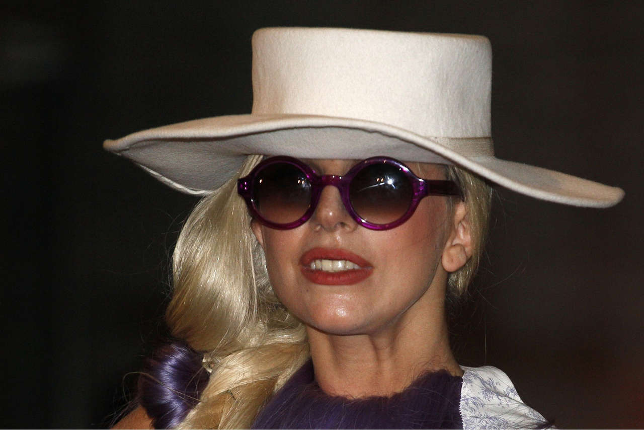 Lady Gaga Arriving Her Hotel Hong Kong