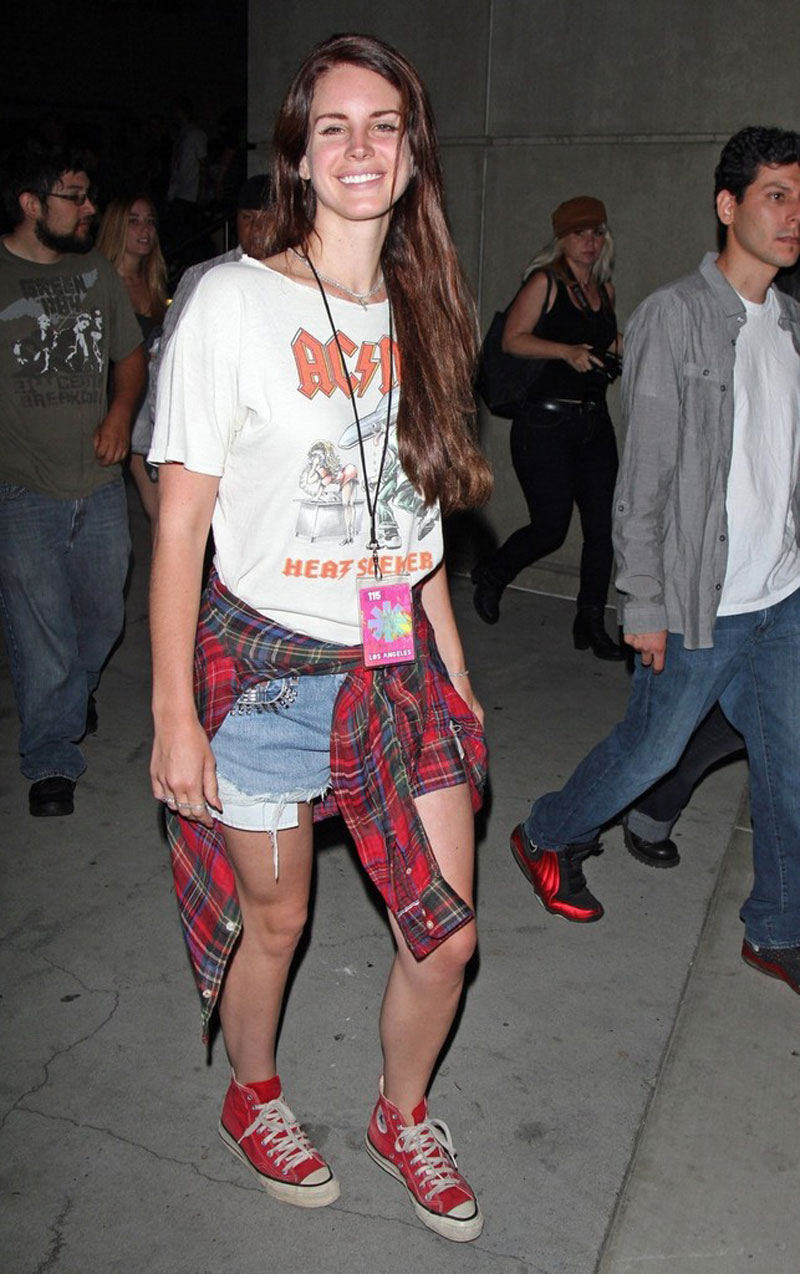Lana Del Rey Arrives Red Hot Chili Peppers Concert Los Angeles