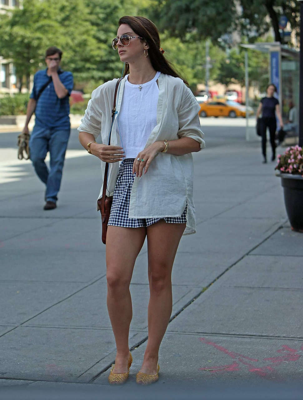 Lana Del Rey Short Skir Out About New York