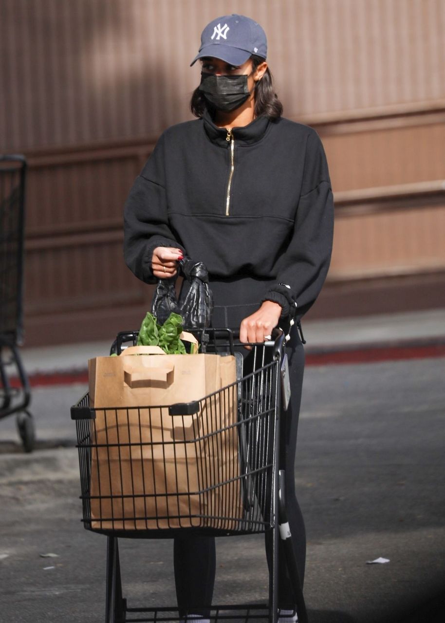 Laura Harrier Shopping Lassens Natural Food And Vitamins Los Angeles
