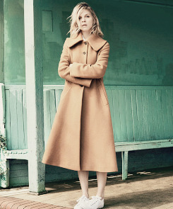 Lauranoncrede Clemence Poesy For Pablo