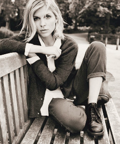 Lauranoncrede Clemence Poesy For Pablo