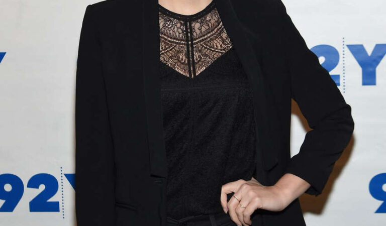 Lauren Cohan Walking Dead Screening Conversation New York (6 photos)