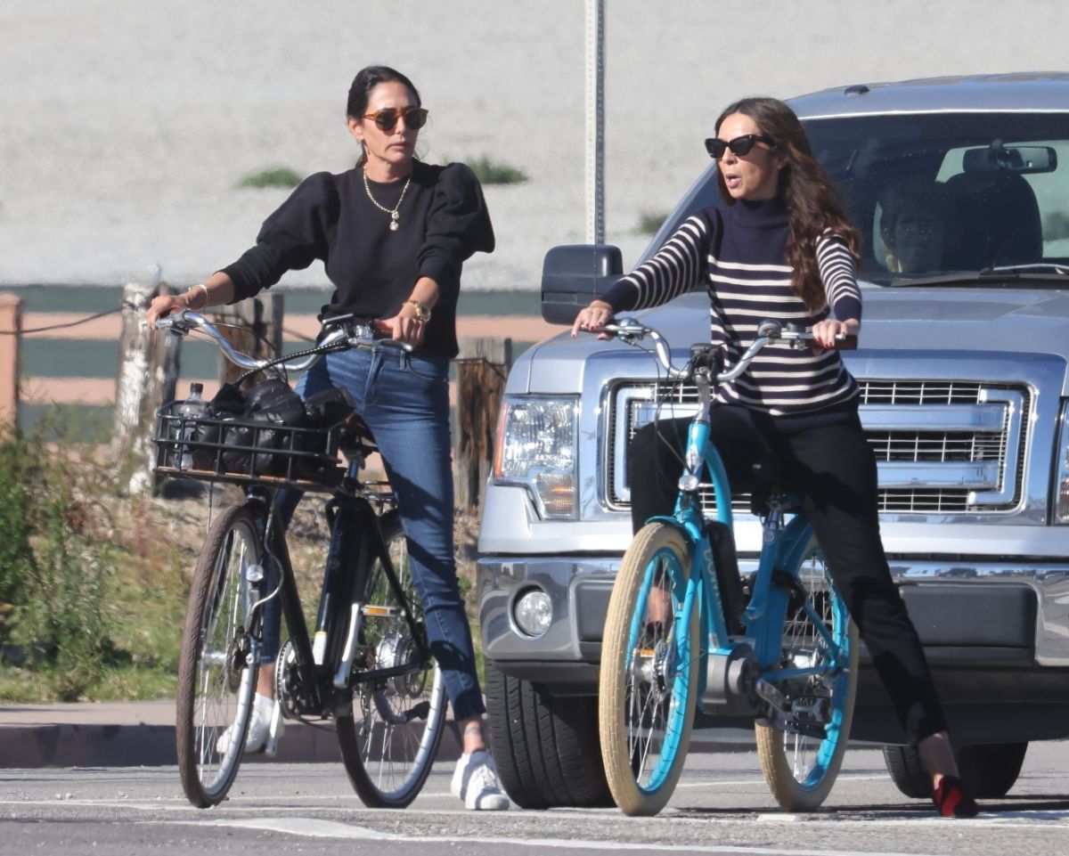 Lauren Silverman And Terri Seymour Out On Bike Ride Malibu