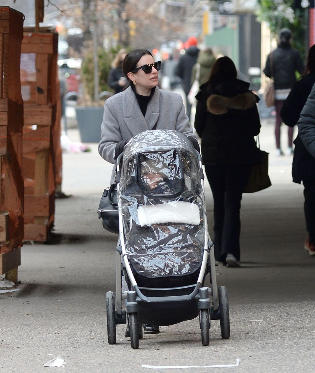 Lea Michele And Zandy Reich Out With Their Baby New York