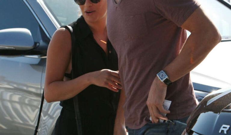 Lea Michele Matthew Paetz Out Amd About Malibu (6 photos)