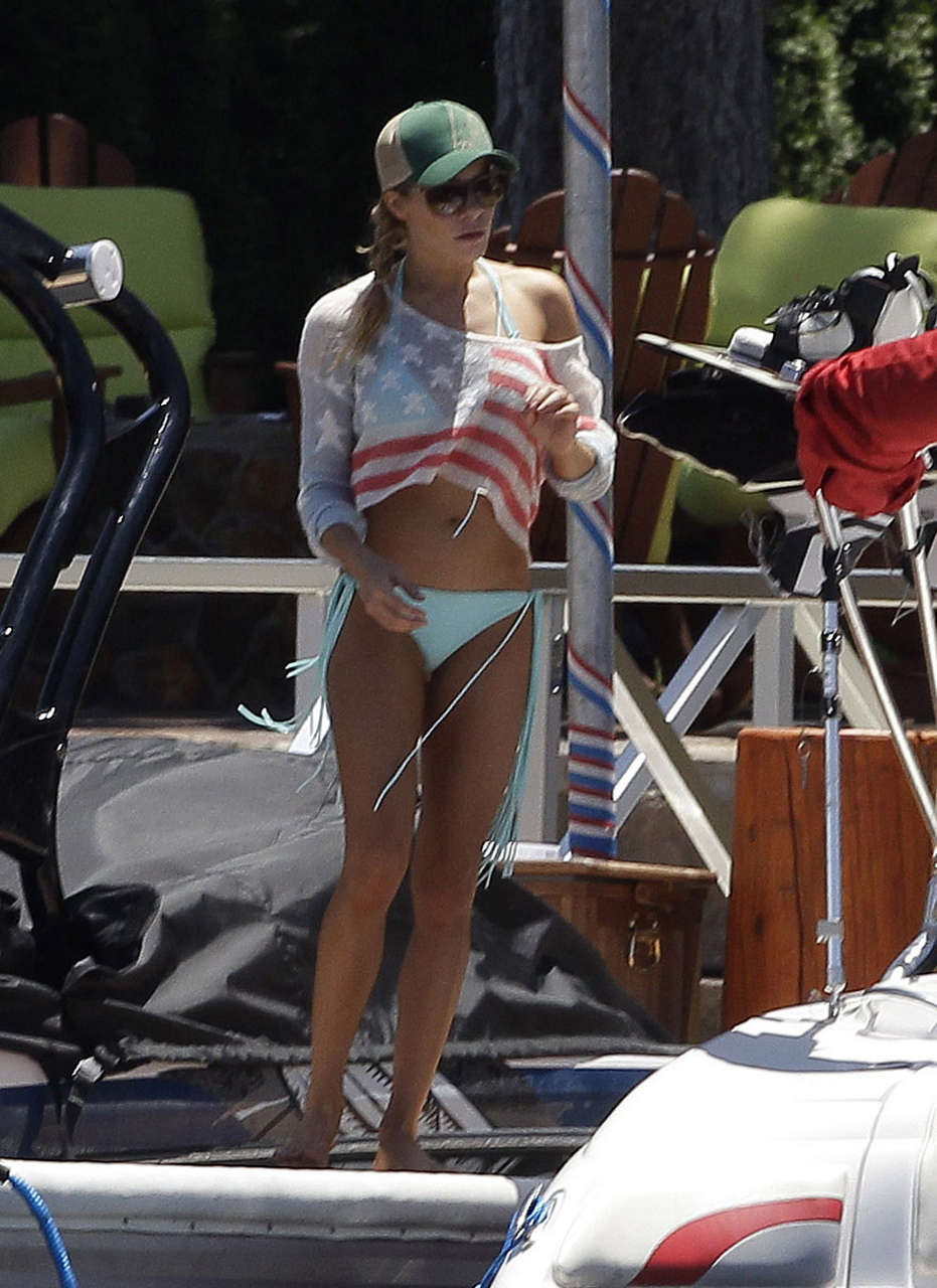 Leann Rimes Bikini Beach Los Angeles