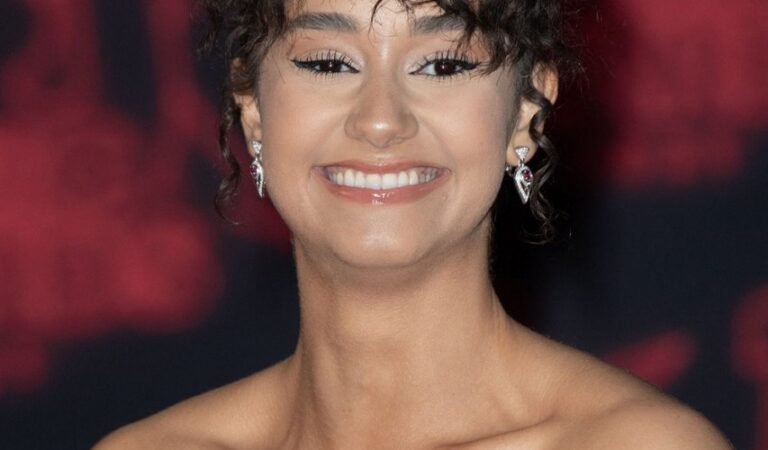 Lena Mahfouf 2021 Nrj Music Awards Cannes (5 photos)