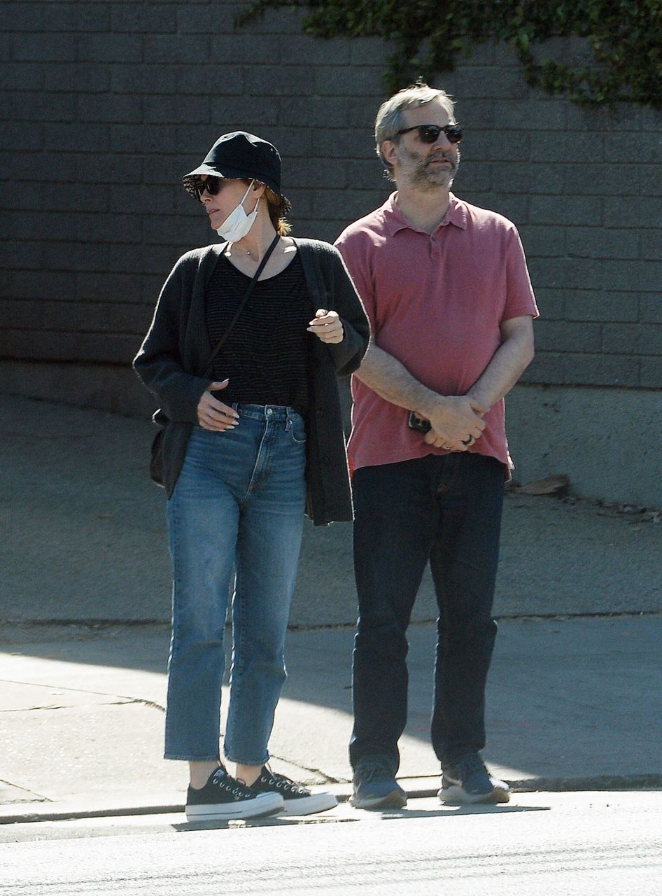 Leslie Mann And Judd Apatow Out Los Angeles