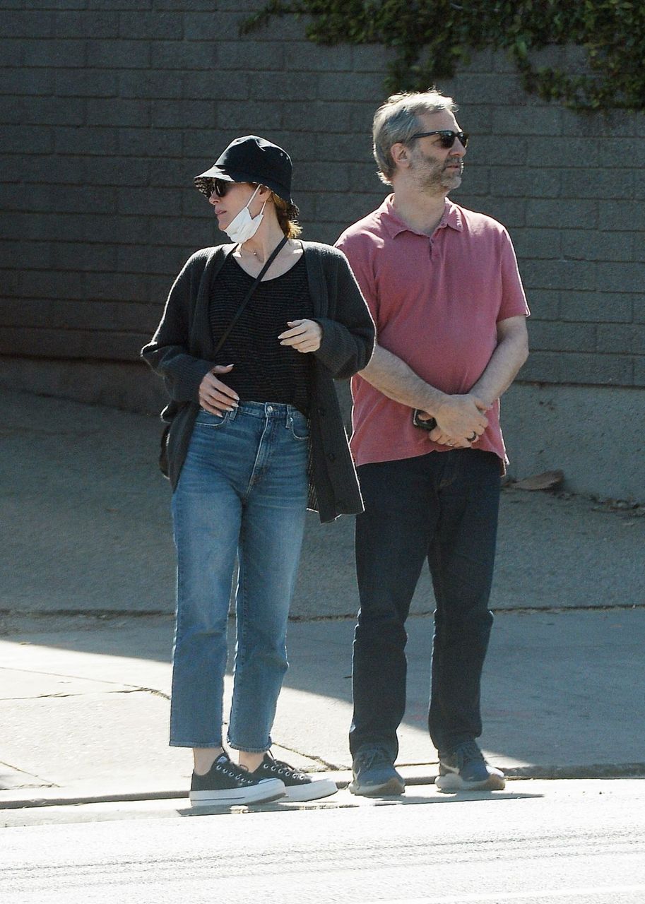 Leslie Mann And Judd Apatow Out Los Angeles