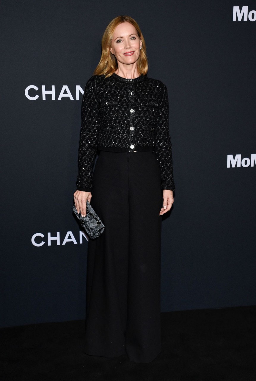 Leslie Mann Moma Film Benefit Presented By Chanel Honoring Penelope Cruz New York