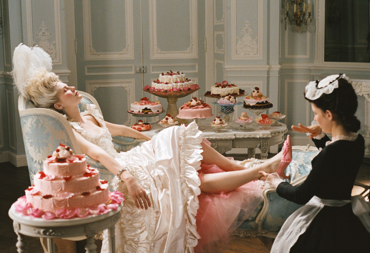 Let Them Eat Cake Kirsten Dunst In Marie Antoinette 2006