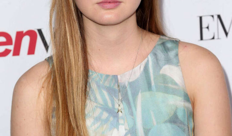 Liana Liberato At 2014 Teen Vogue Young Hollywood Party Beverly Hills (9 photos)