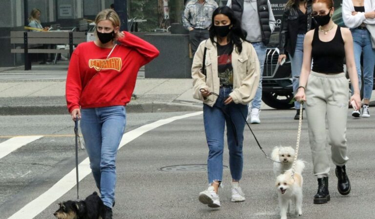 Lili Reinhart Camila Mendes Madelaine Petsch Out With Their Dogs Vancouver (13 photos)