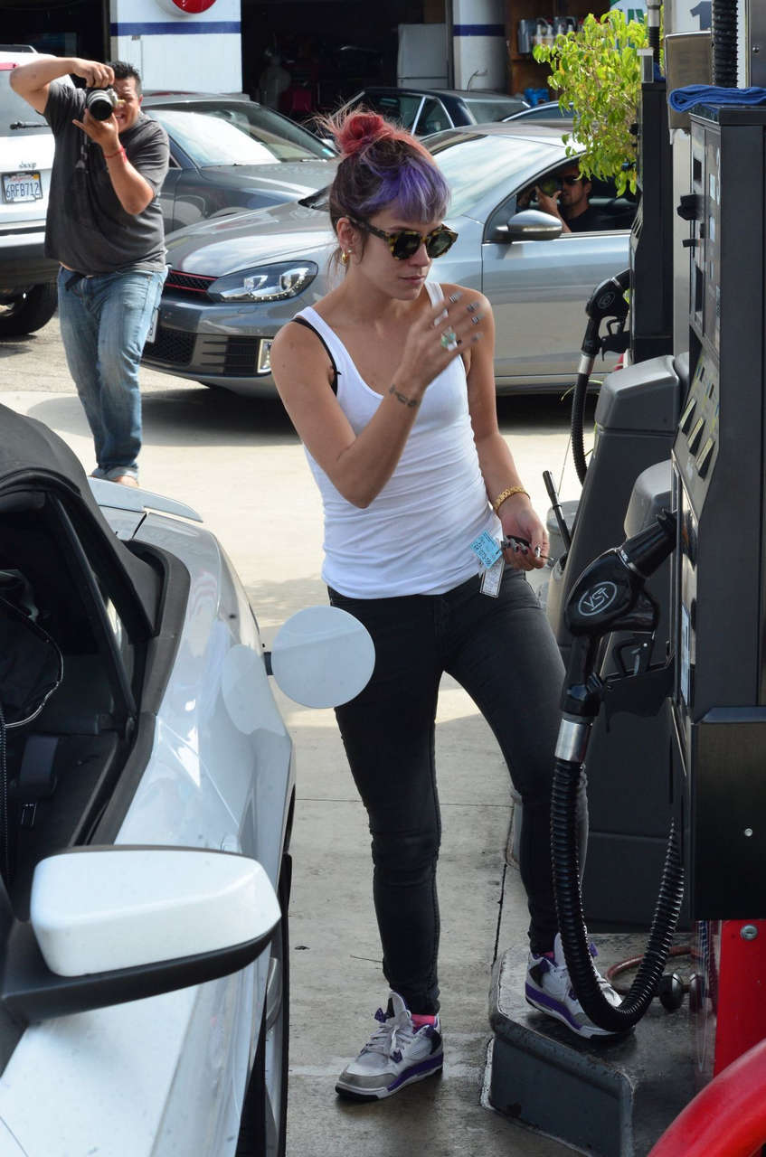 Lily Allen Gas Station Brentwood