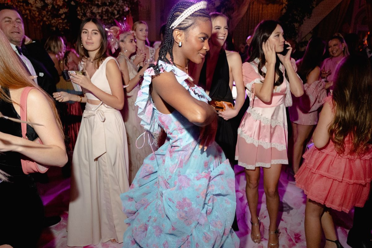 Lily Chee Bal Masque Celebration Of Rebecca Hessel Cohen S 40th Birthday