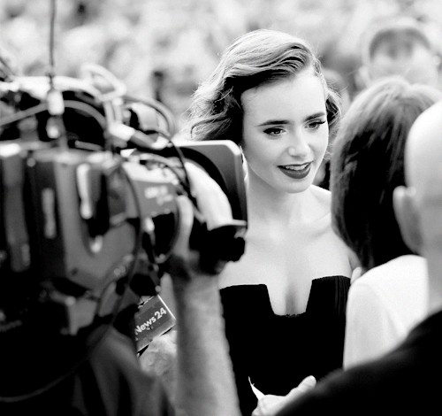 Lily Collins Love Rosie Premiere At The 9th