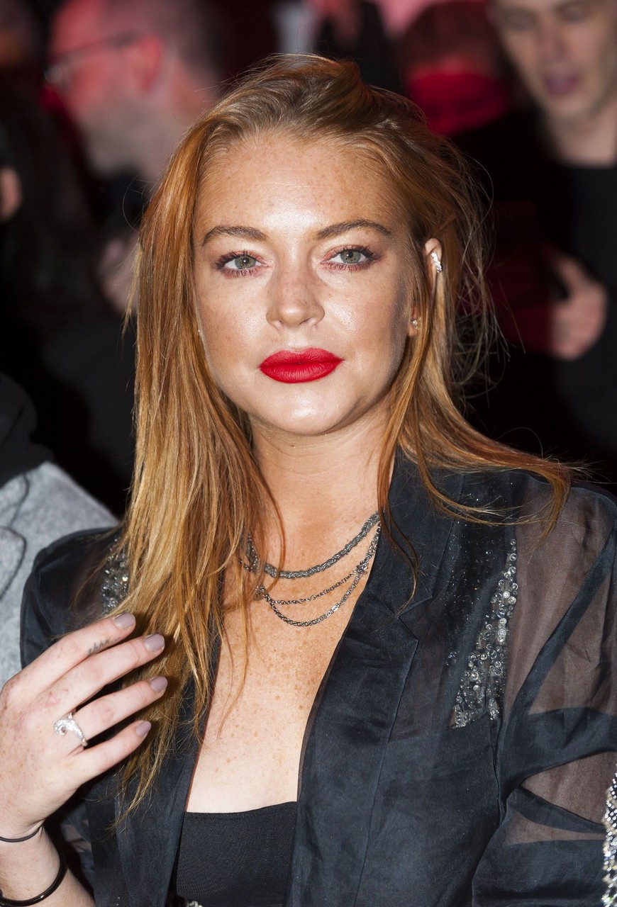 Lindsay Lohan Nipple Slip