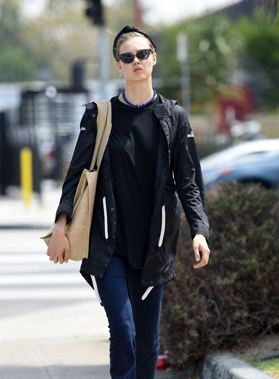 Lindsey Wixson Out About Los Angeles