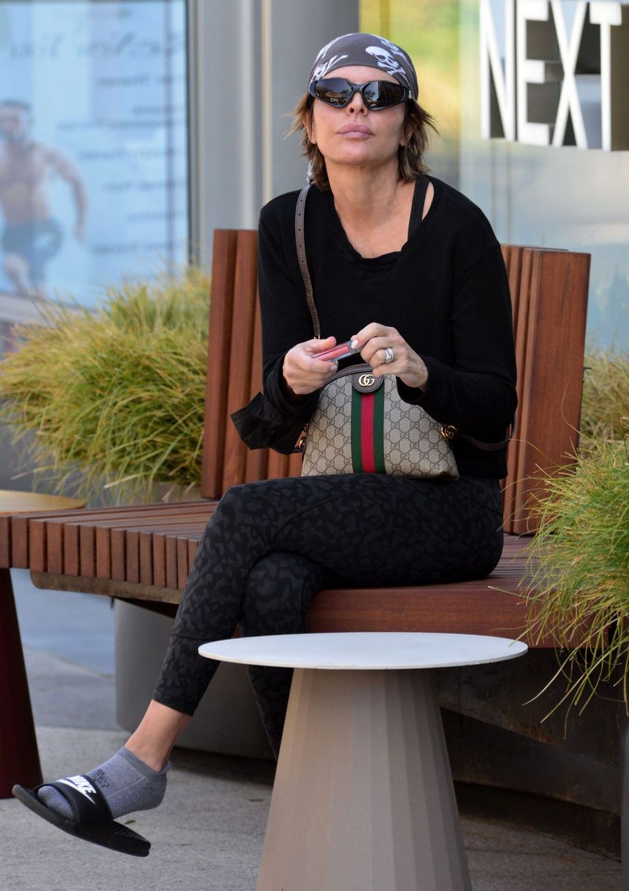 Lisa Rinna Out And About Brentwood