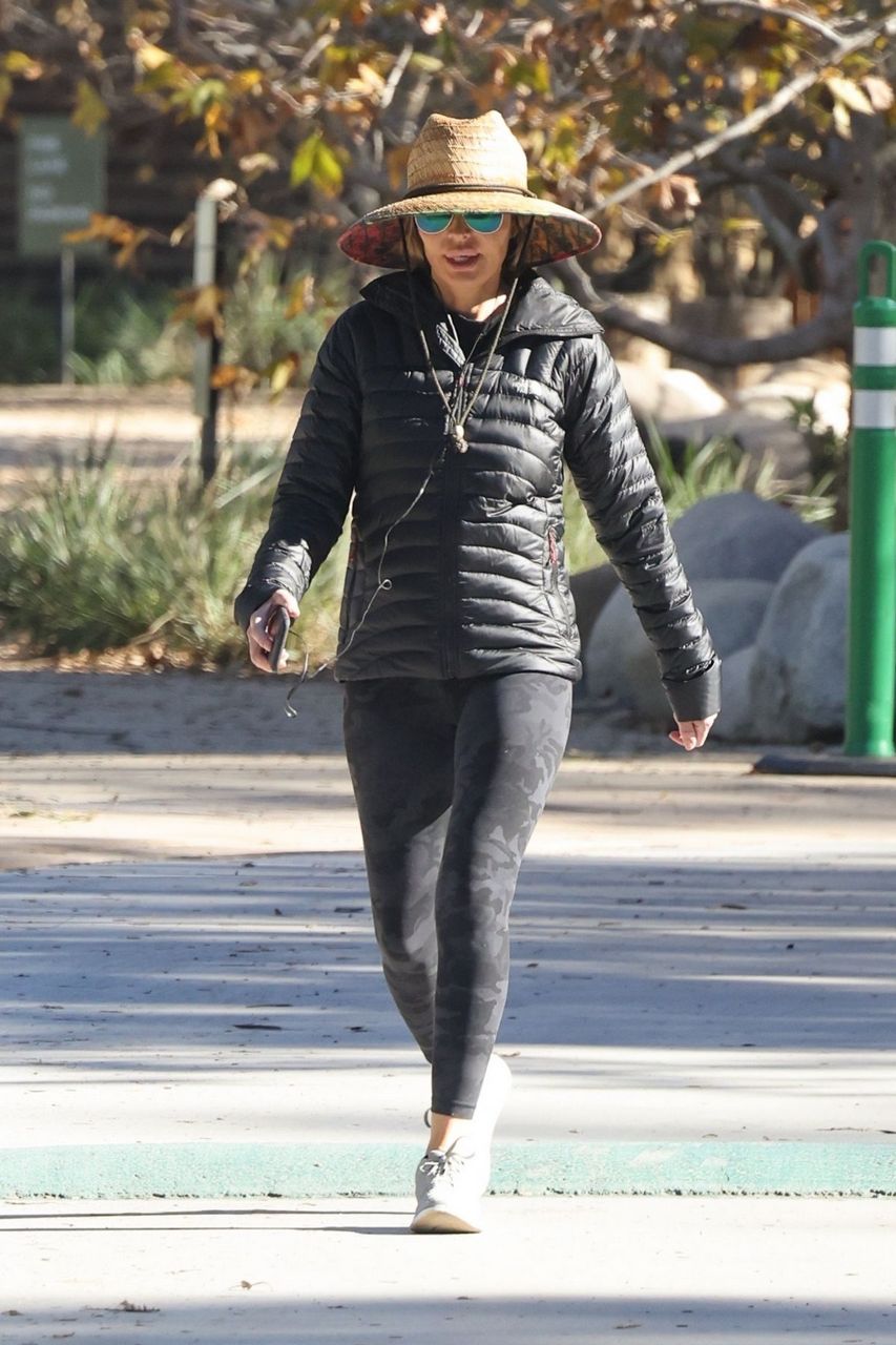 Lisa Rinna Out Park Beverly Hills