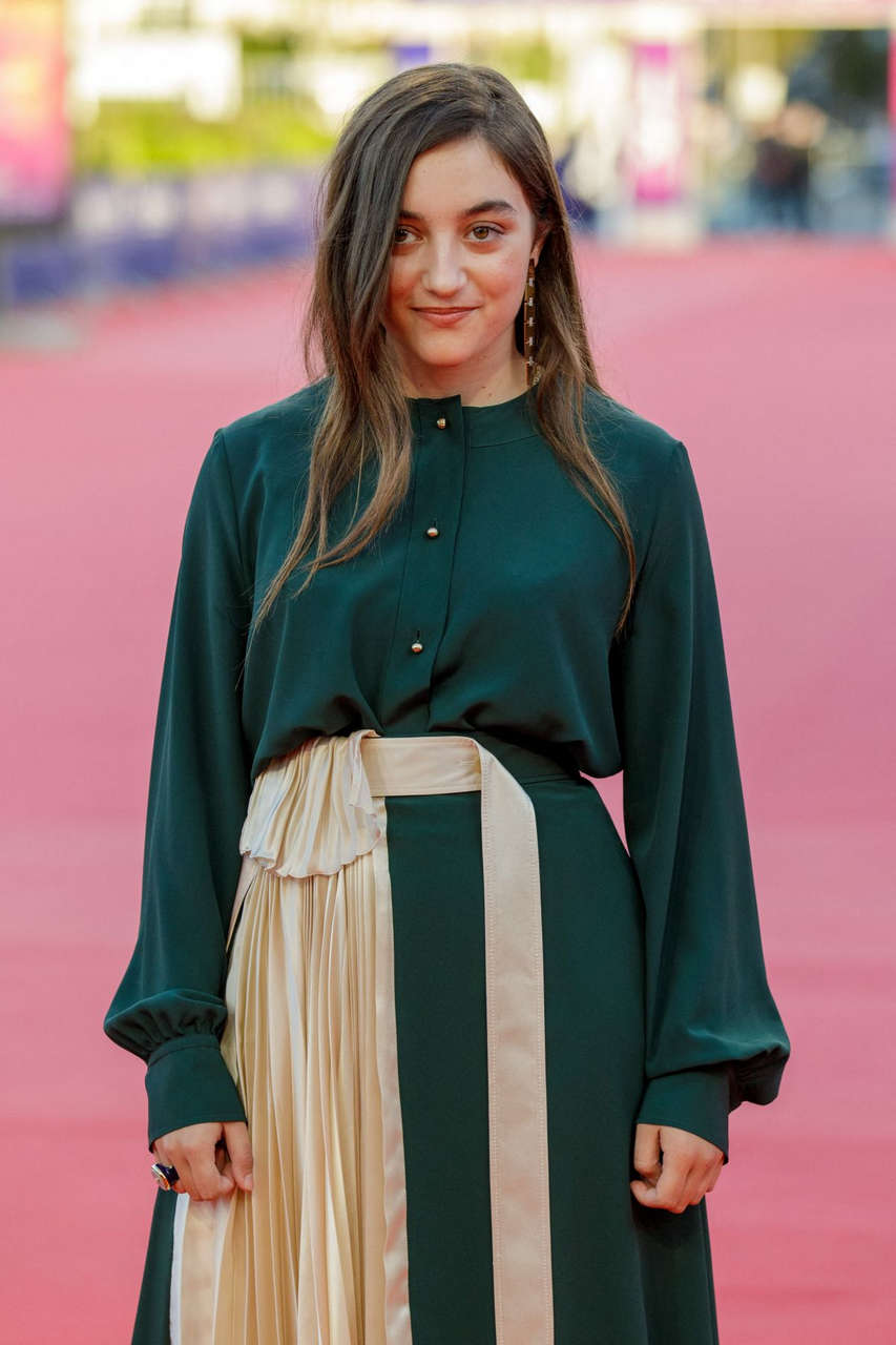 Luana Bajrami Les Deux Alfred Premiere 2020 Deauville American Film Festival