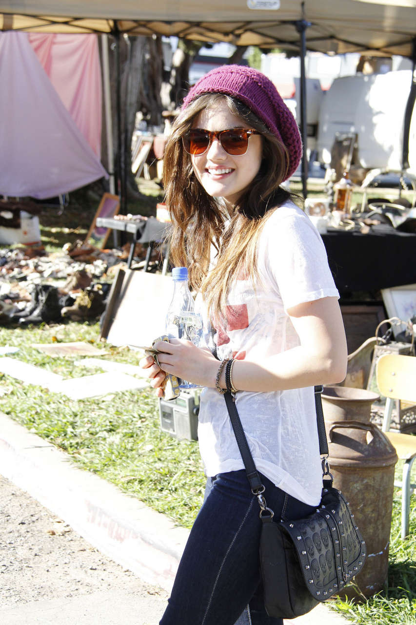 Lucy Hale Go To Shopping Los Angeles