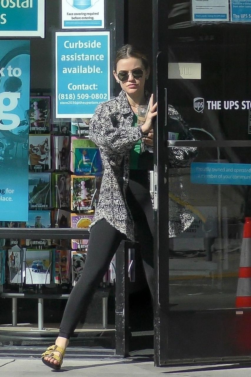 Lucy Hale Leaves Ups Store Stdio City