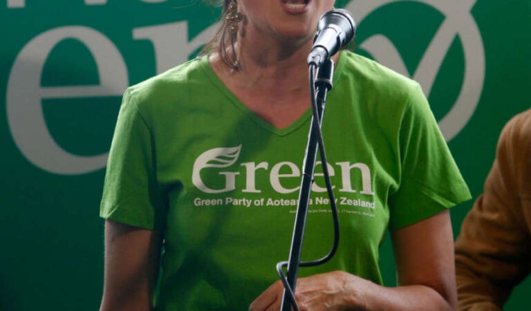 Lucy Lawles Green Party Election Campaign Auckland (9 photos)