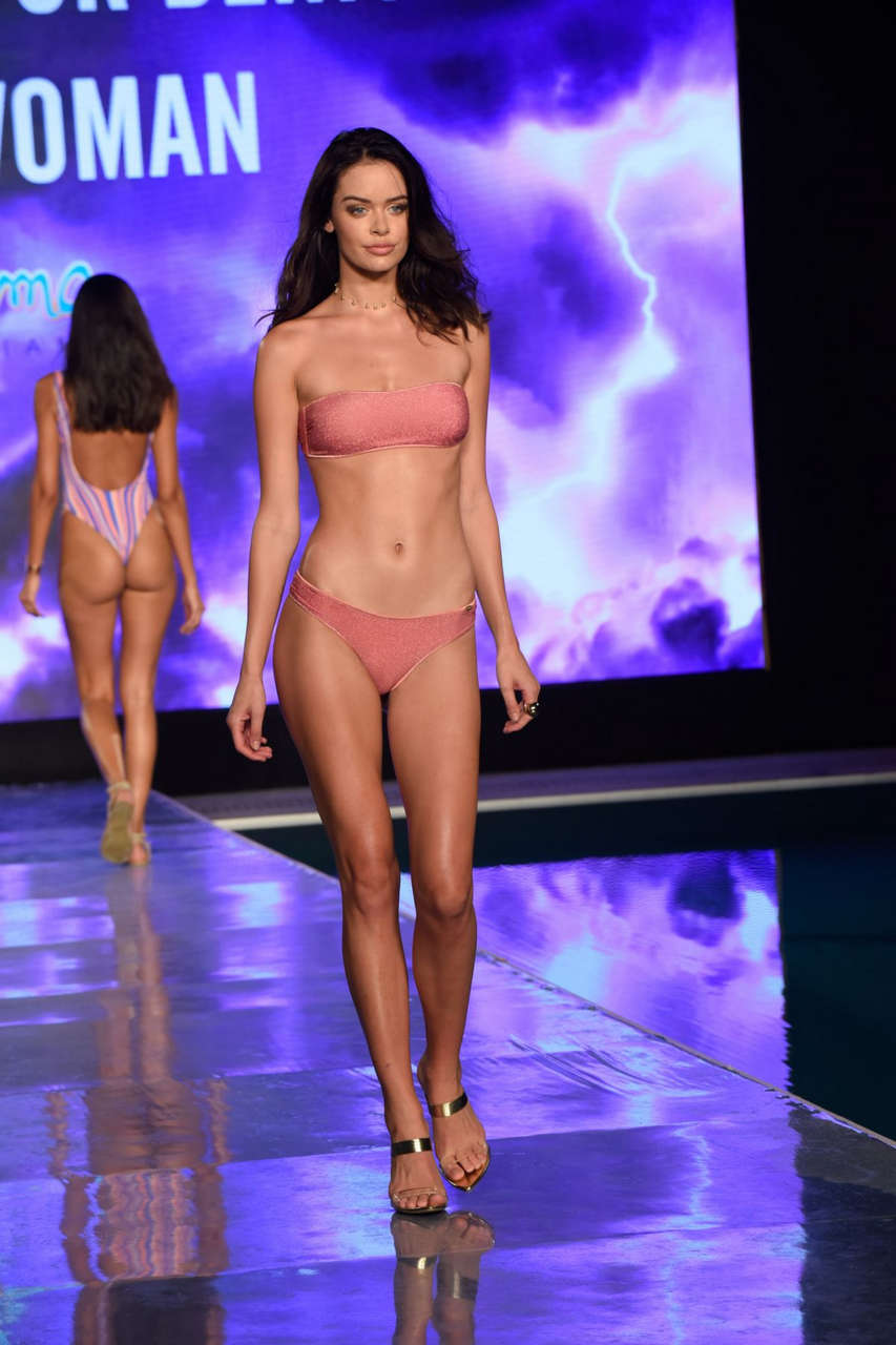 Luli Fama Fashion Show Paraiso Miami Beach