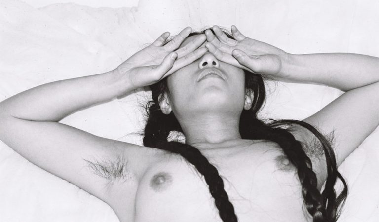 Luna Leung Topless (5 photos)