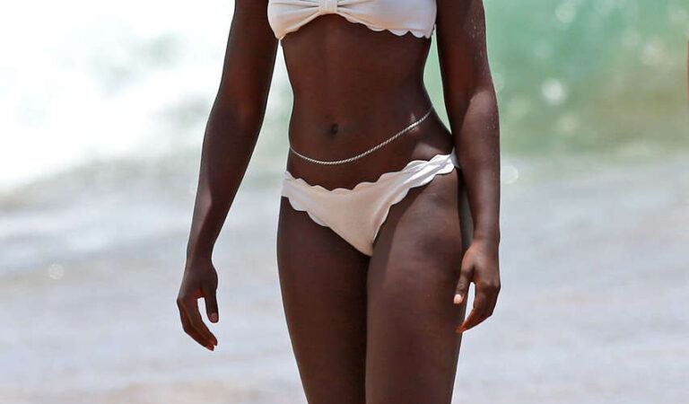 Lupita Nyong O Bikini Beach I Haeaii (67 photos)