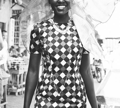 Lupita Nyongo For Vogue July 2014 (1 photo)