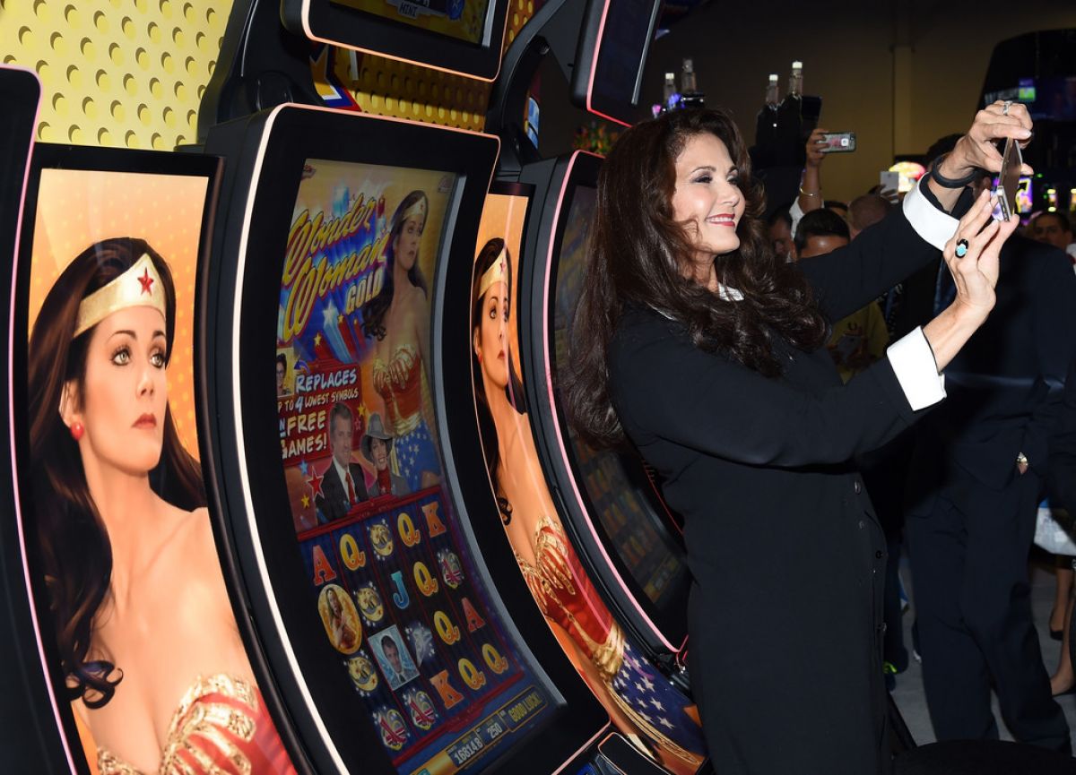 Lynda Carter Global Gaming Expo G2e 2014 Las Vegas