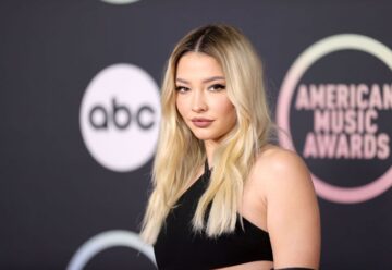 Madelyn Cline American Music Awards 2021 Los Angeles