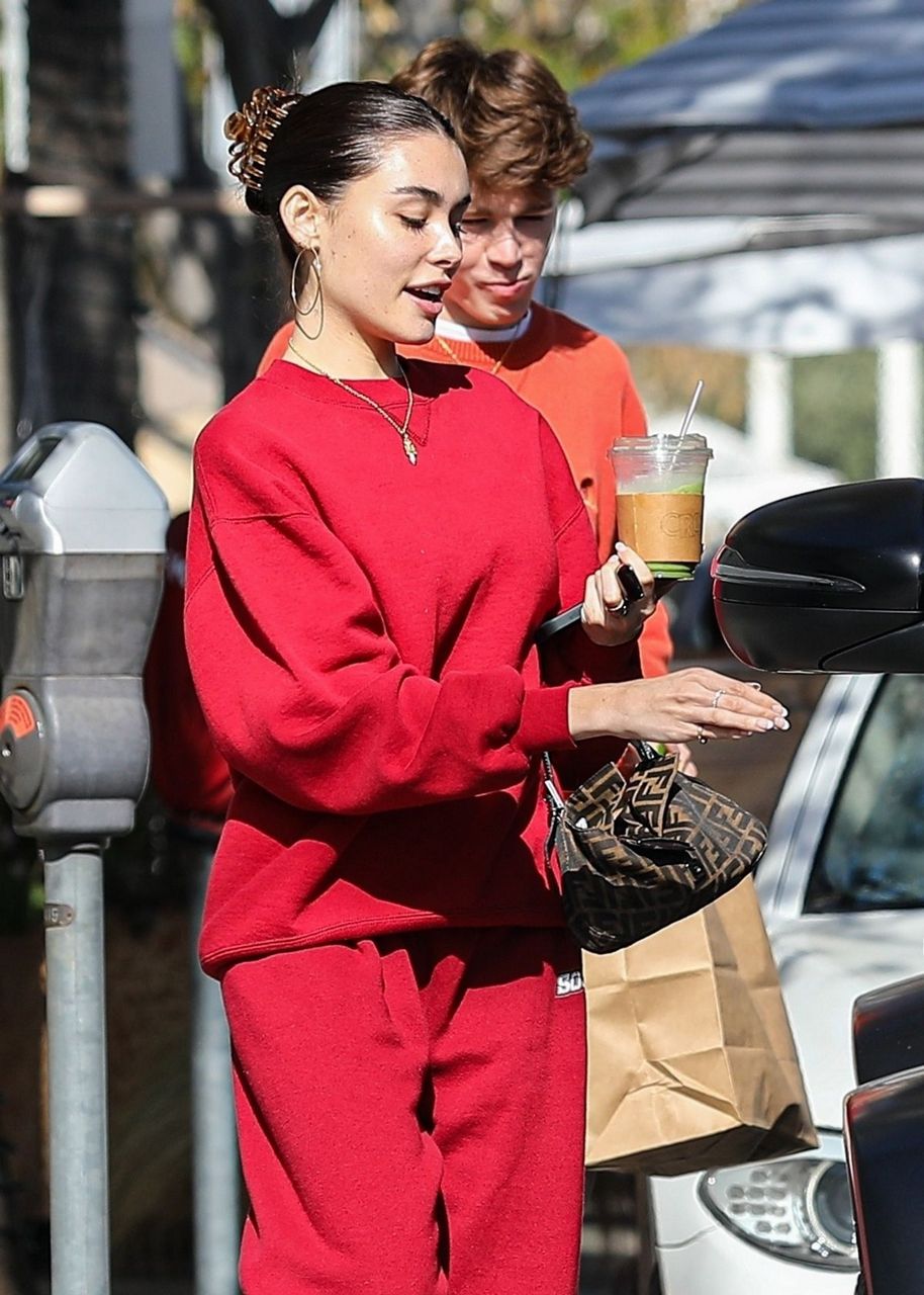 Madison Beer Out For Coffee And Breakfast Croft Alley Beverly Hills