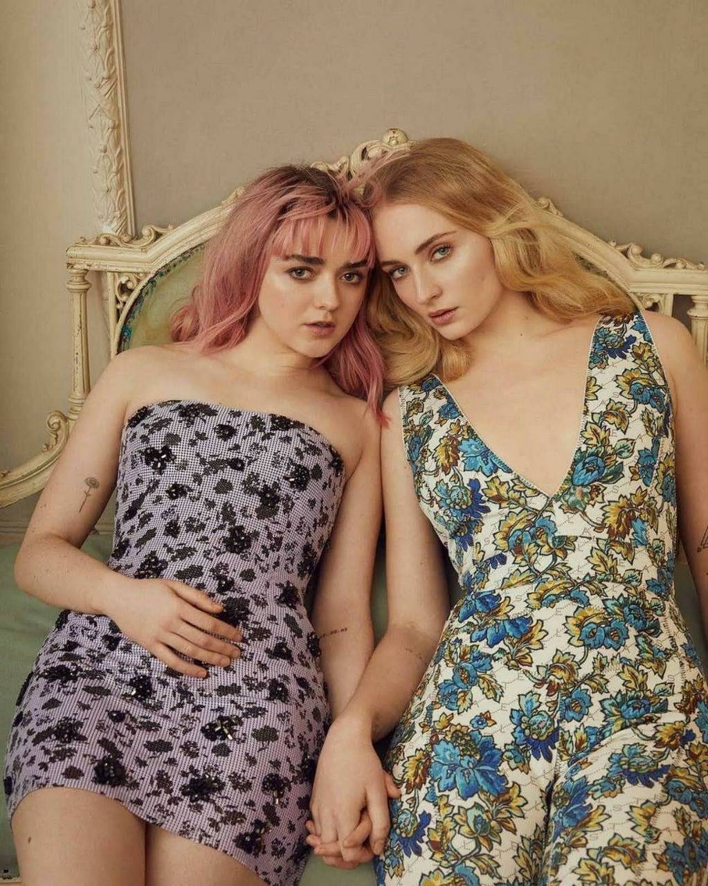 Maisie Williams And Sophie Turner Hot