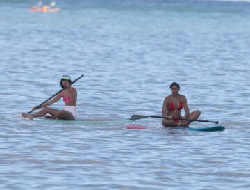 Malia And Sahsa Obamam Paddle Boarding Honolulu