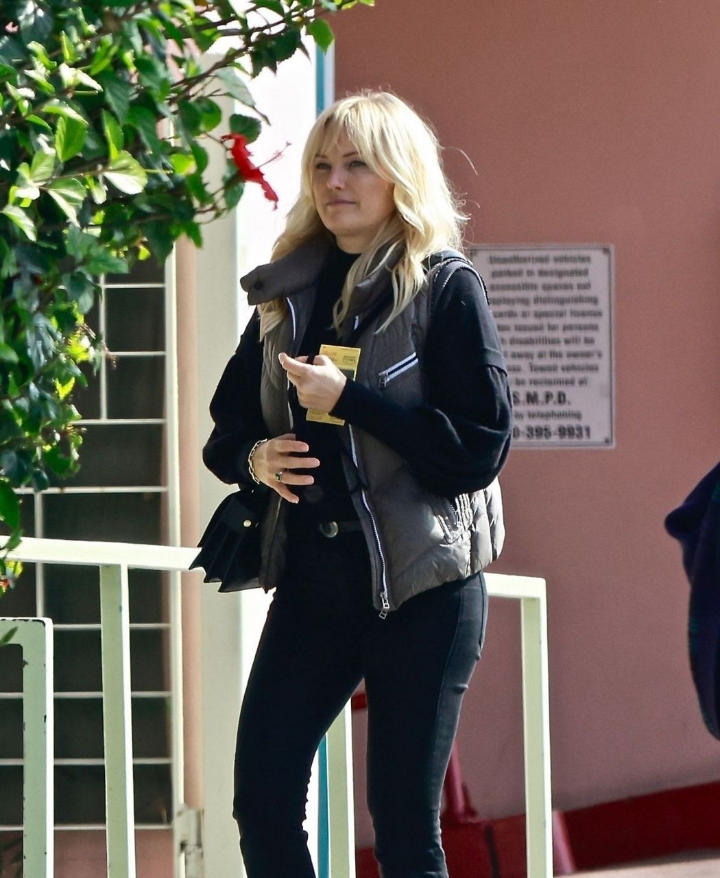 Malin Akerman Out For Lunch With Friend Ivy Santa Monica