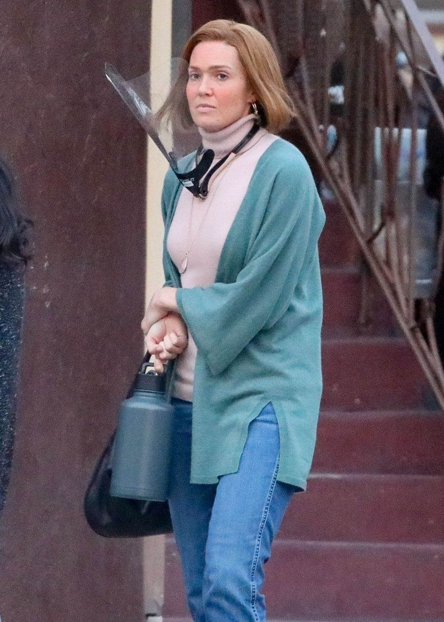 Mandy Moore On The Set Of This Is Us The Chinatown