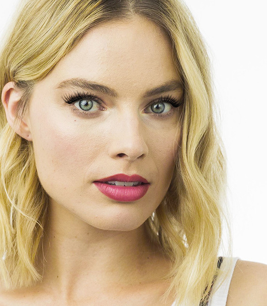 Margot Robbie Photographed At The Indie