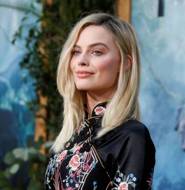 Margot Robbie She Looks Like A Classic Old Style Hot