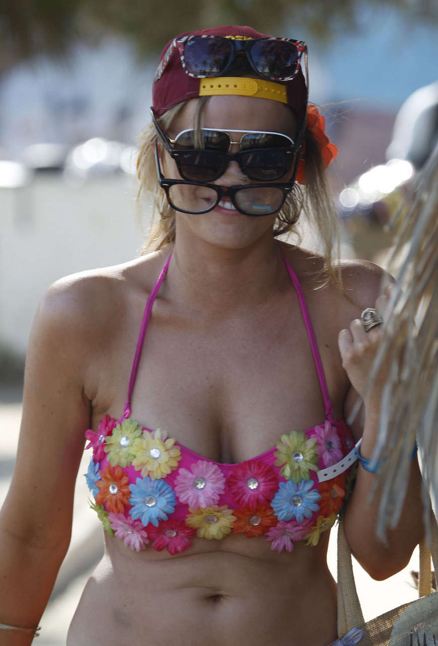 Maria Fowler Pink Bikini Beach Marbella