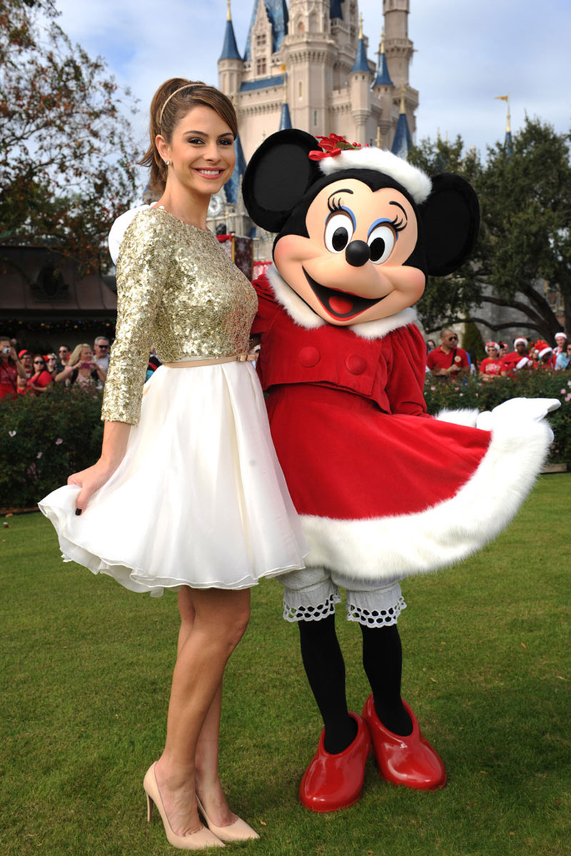 Maria Menounos 2012 Disney Christmas Tv Special Walt Disney World Florida