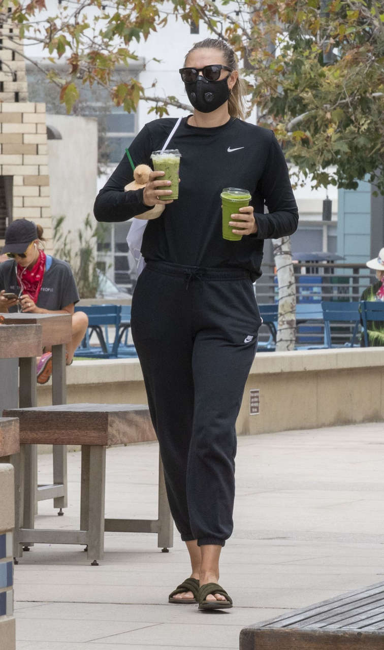 Maria Sharapova Out For Drinks Los Angeles