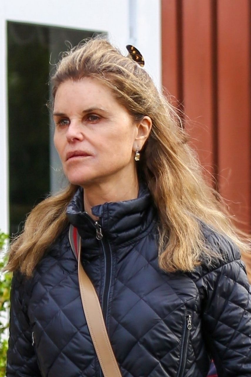 Maria Shriver Shopping Brentwood Country Mart