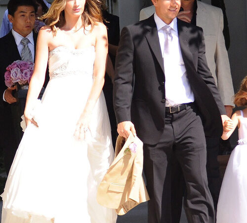 Mark Wahlberg At His Wedding Ceremony August 1 (1 photo)