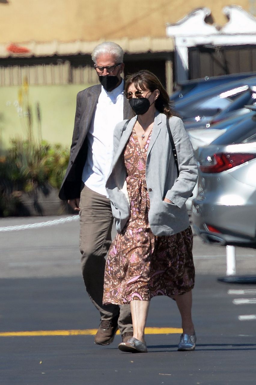 Mary Steenburgen And Ted Danson Out Shopping Los Angeles