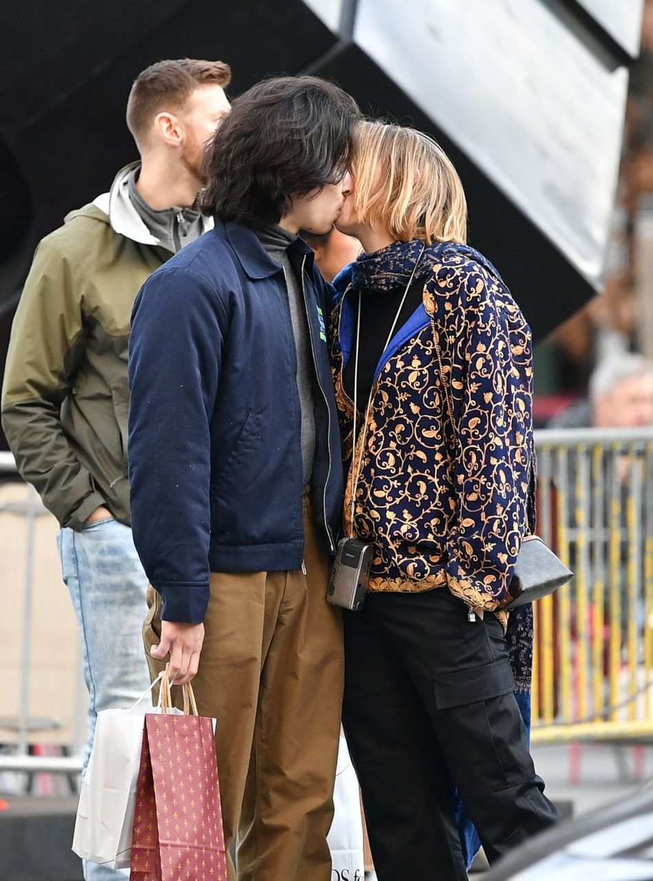 Maya Hawke And Spencer Barnett Out On Valentine S Day New York