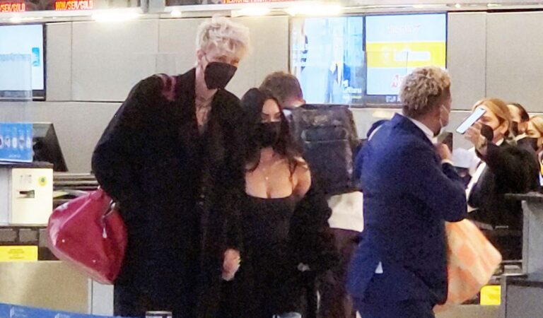 Megan Fox And Machine Gun Kelly Lax Airport Los Angeles (7 photos)